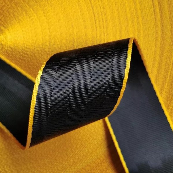 Autogordel Polyester/Nylon in kleur zwart/geel